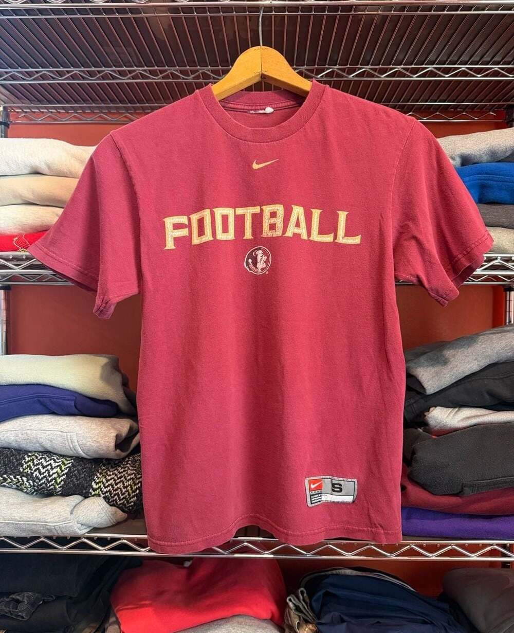 Vintage Y2K Nike Center Swoosh USC Trojans Football Graphic T Shirt Men's Small